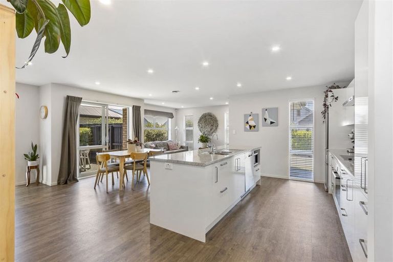 Photo of property in 4 Meyer Crescent, Halswell, Christchurch, 8025