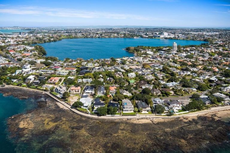 Photo of property in 7 Audrey Road, Takapuna, Auckland, 0620