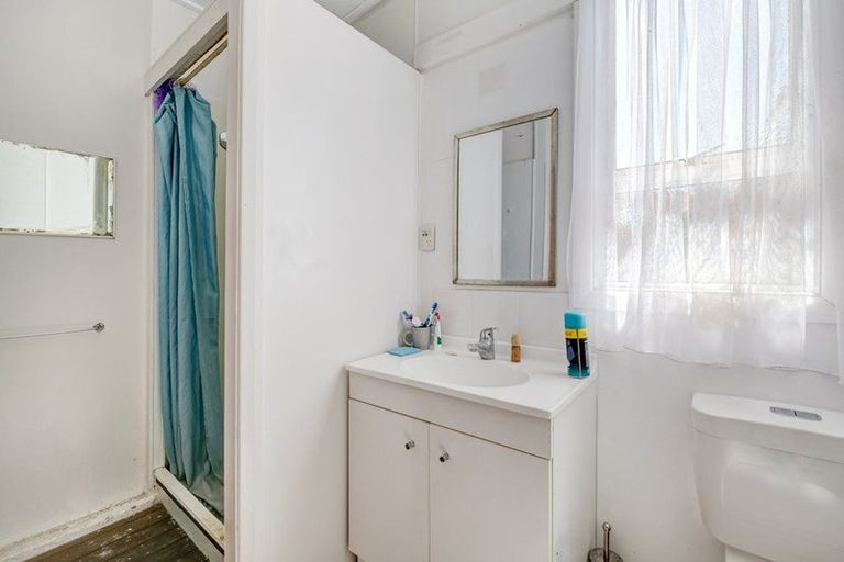 Photo of property in 4 James Mcleod Road, Shelly Beach, Helensville, 0874