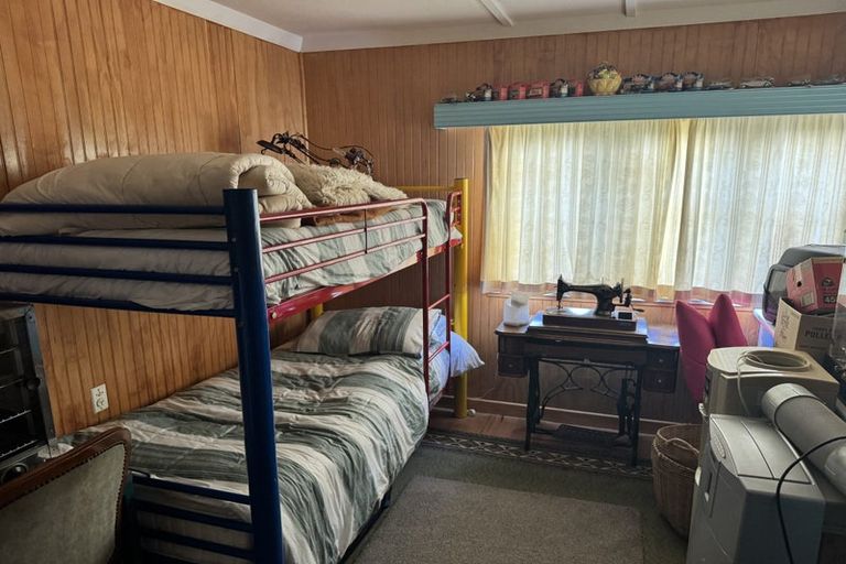 Photo of property in 41 Torkar Road, Clarks Beach, 2122