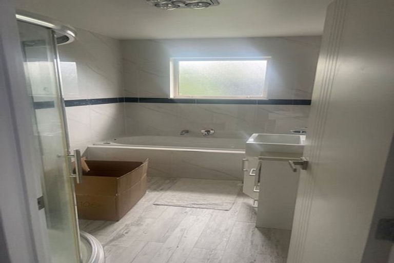 Photo of property in 79 Parkhaven Drive, Rosehill, Papakura, 2113