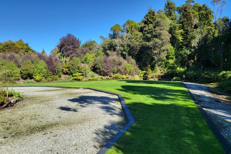 Photo of property in 8 Hurren Place West, Kumara Junction, Hokitika, 7882