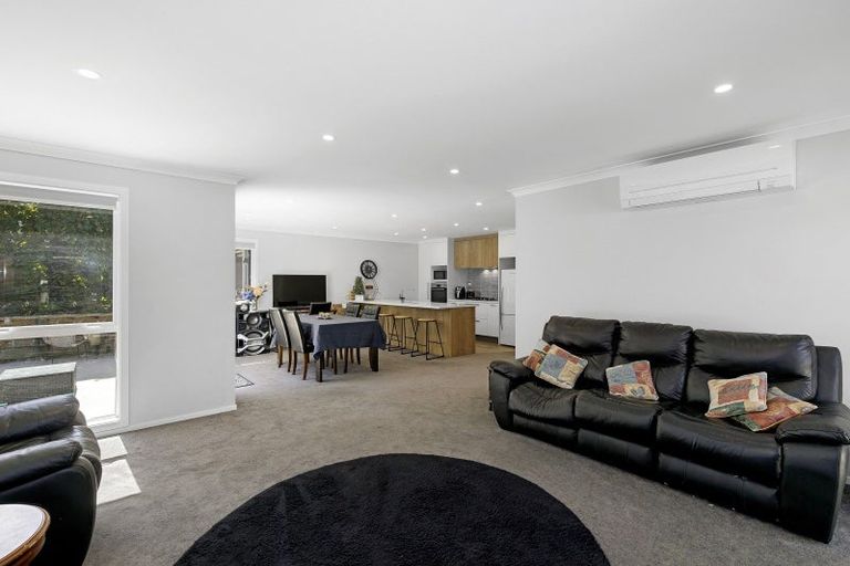 Photo of property in 92a Horoeka Street, Stokes Valley, Lower Hutt, 5019