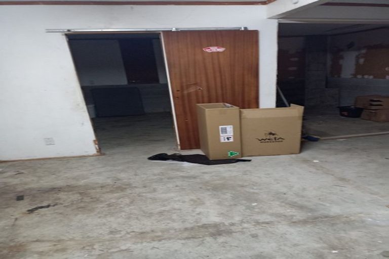 Photo of property in 30 Sunvue Road, Glen Eden, Auckland, 0602