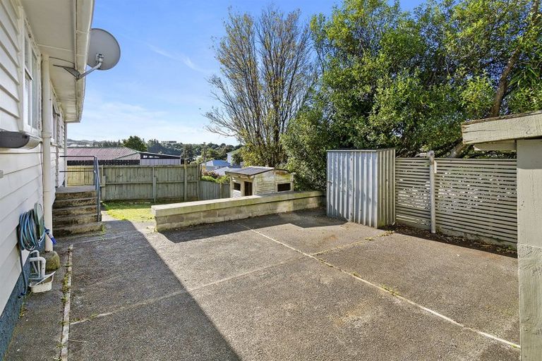 Photo of property in 56 Bell Street, Tawa, Wellington, 5028