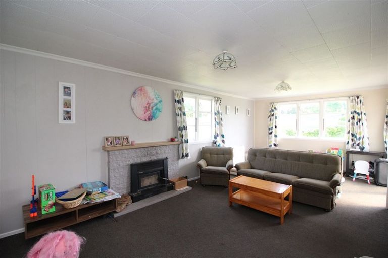 Photo of property in 208 Balmoral Drive, Tokoroa, 3420