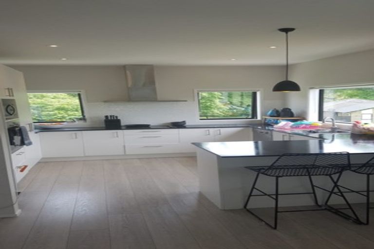 Photo of property in 28 Wautaiti Drive, Riverhead, 0820