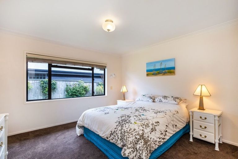 Photo of property in 15 Oregon Drive, Rainbow Point, Taupo, 3330