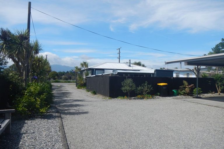 Photo of property in 2 Cape Foulwind Road, Carters Beach, Westport, 7892