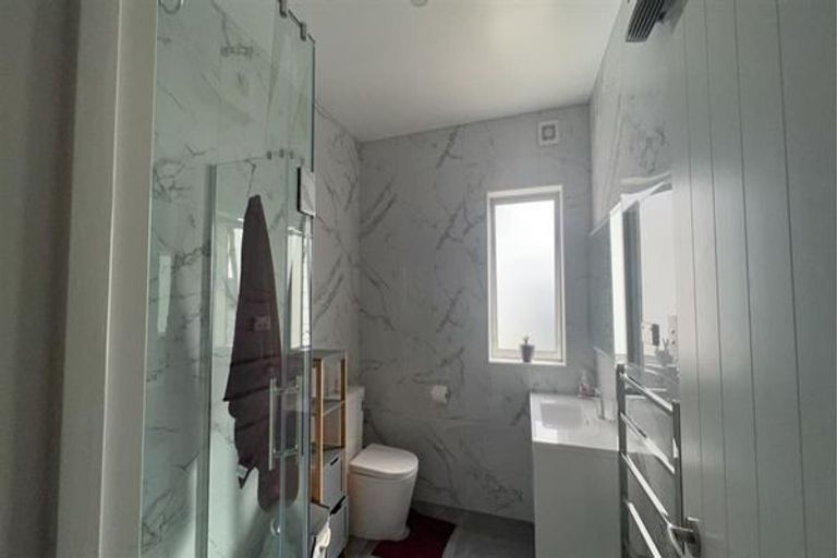 Photo of property in 10 Takurua Terrace, Orewa, 0931
