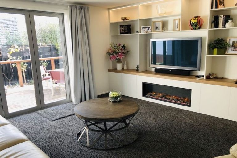 Photo of property in 93b Beachville Road, Redcliffs, Christchurch, 8081