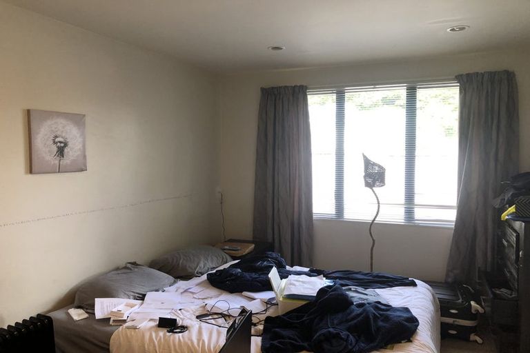 Photo of property in 1 Lydia Way, Karori, Wellington, 6012