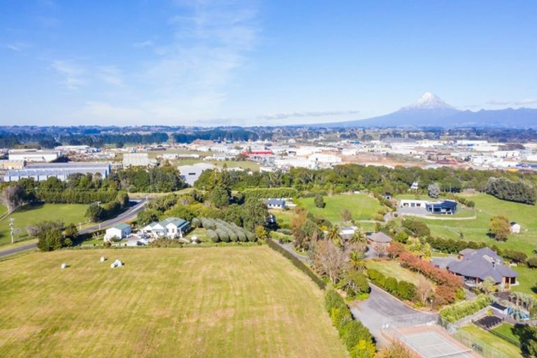 Photo of property in 25 Airport Drive, Milson, Palmerston North, 4414