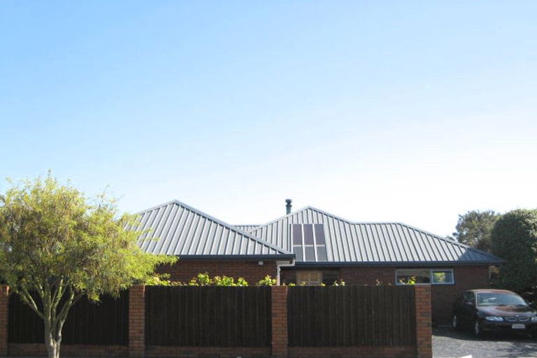 Photo of property in 71 Lowry Avenue, Redwood, Christchurch, 8051