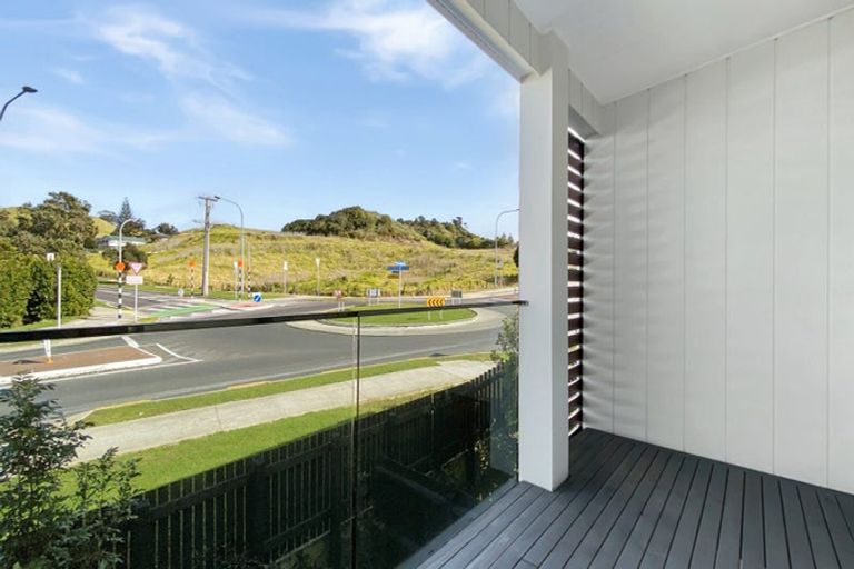 Photo of property in 3 Huri Street, Mangere Bridge, Auckland, 2022