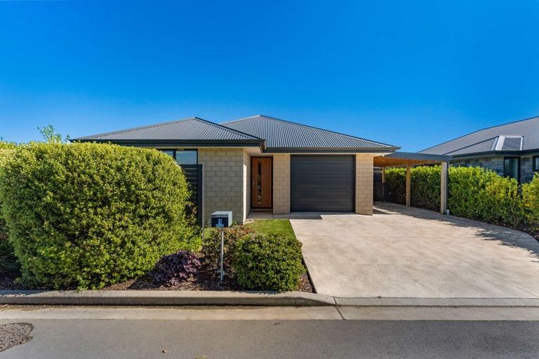 Photo of property in 1 Julia Close, Rolleston, 7614