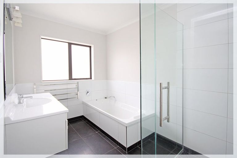 Photo of property in 30a Cook Street, Foxton, 4814