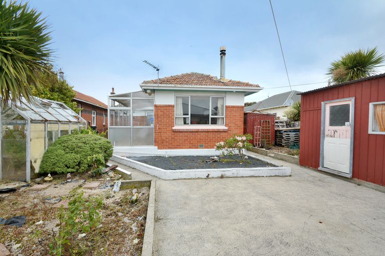Photo of property in 18 Crest Street, Tainui, Dunedin, 9013