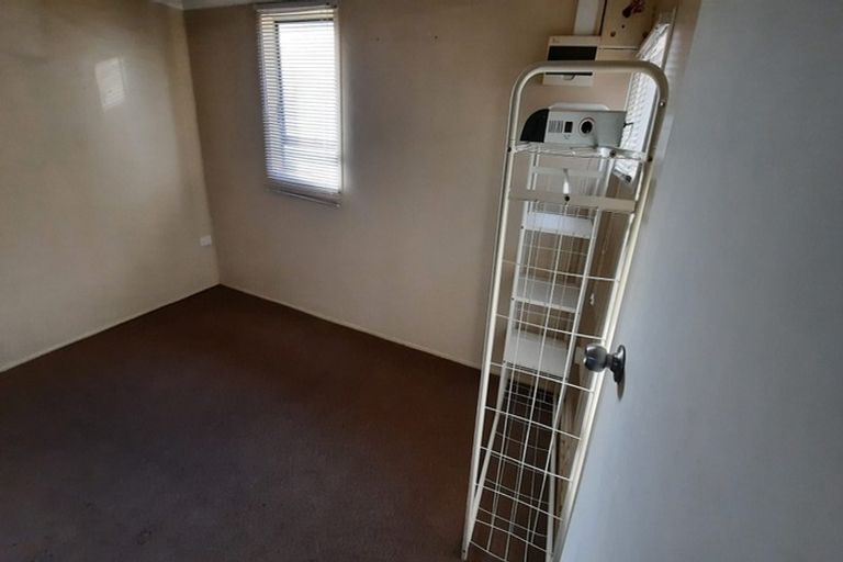 Photo of property in 142 Edgewater Drive, Pakuranga, Auckland, 2010