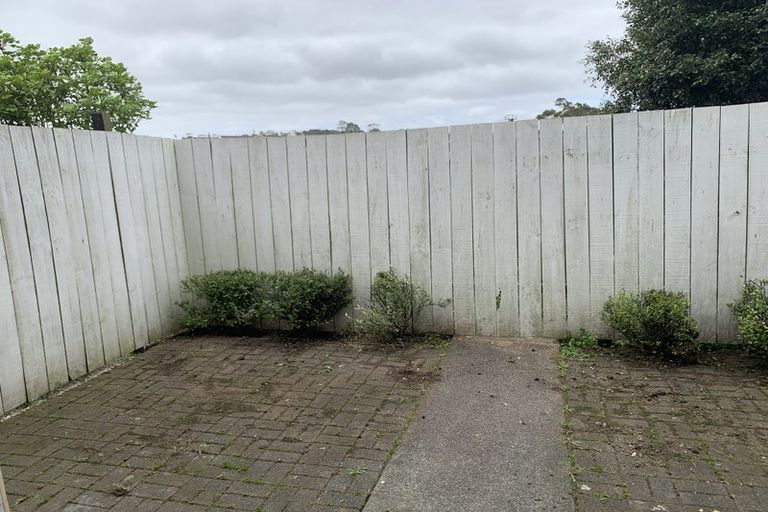 Photo of property in 25/3 Hulme Place, Henderson, Auckland, 0612