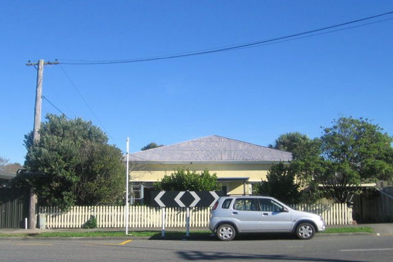 Photo of property in 14 Bridge Street, Melling, Lower Hutt, 5010