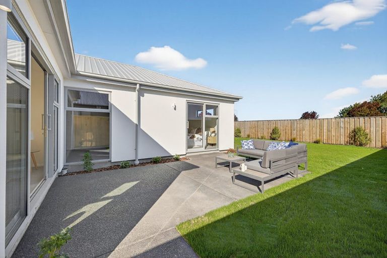 Photo of property in 6 Inch Crescent, Rangiora, 7400