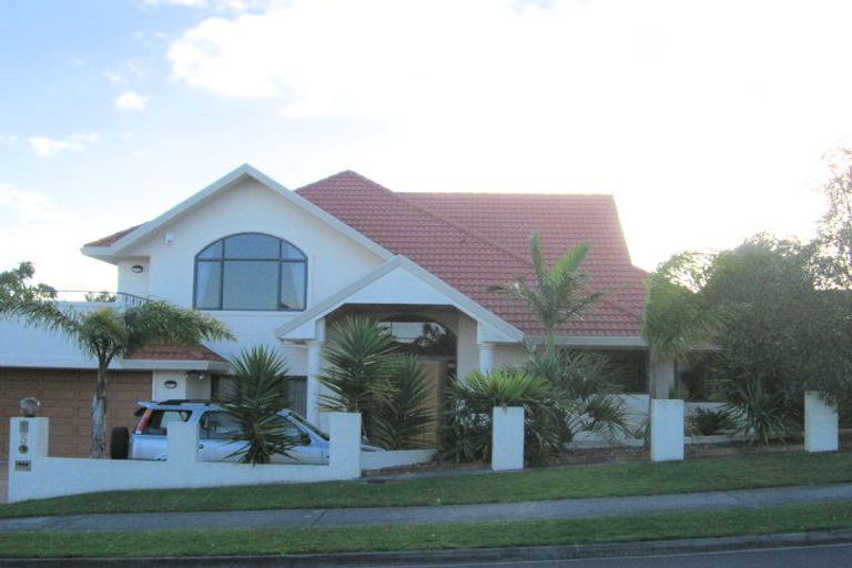 Photo of property in 5 Kahala Place, West Harbour, Auckland, 0618