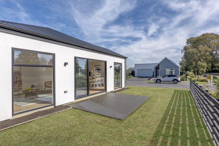 Photo of property in 2 Coe Street, Halswell, Christchurch, 8025