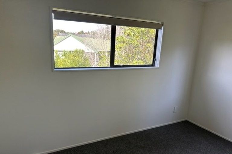 Photo of property in 111 Stott Avenue, Birkdale, Auckland, 0626