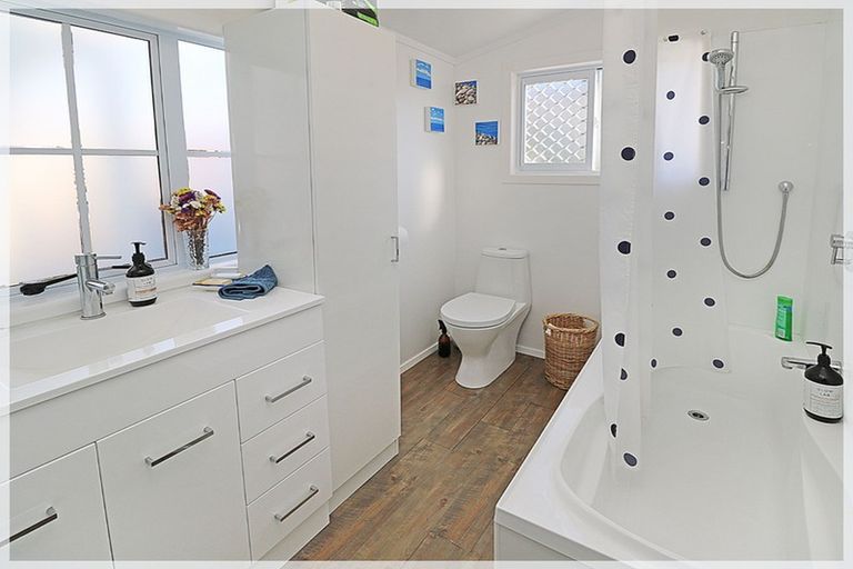 Photo of property in 116 Seabury Avenue, Foxton Beach, Foxton, 4815