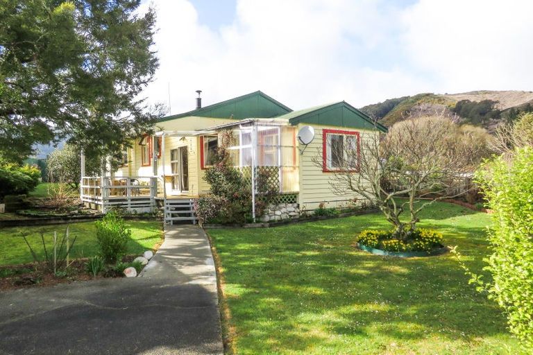 Photo of property in 146 Broadway, Reefton, 7830