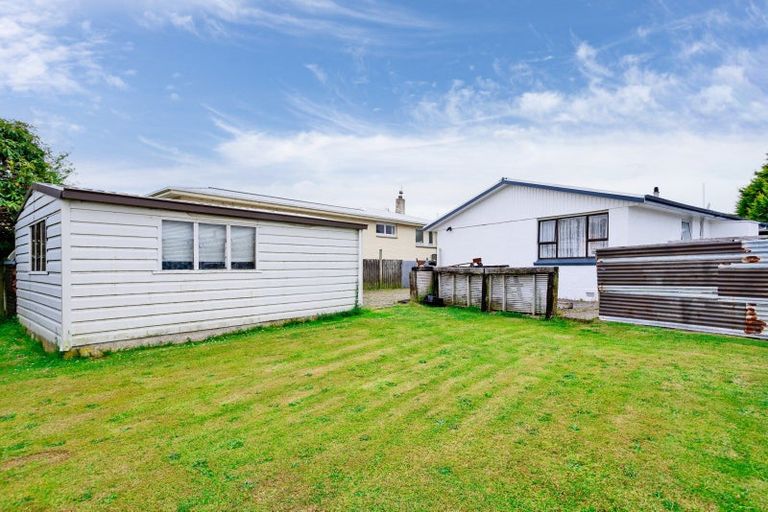 Photo of property in 15 Dunbeath Crescent, Kew, Invercargill, 9812