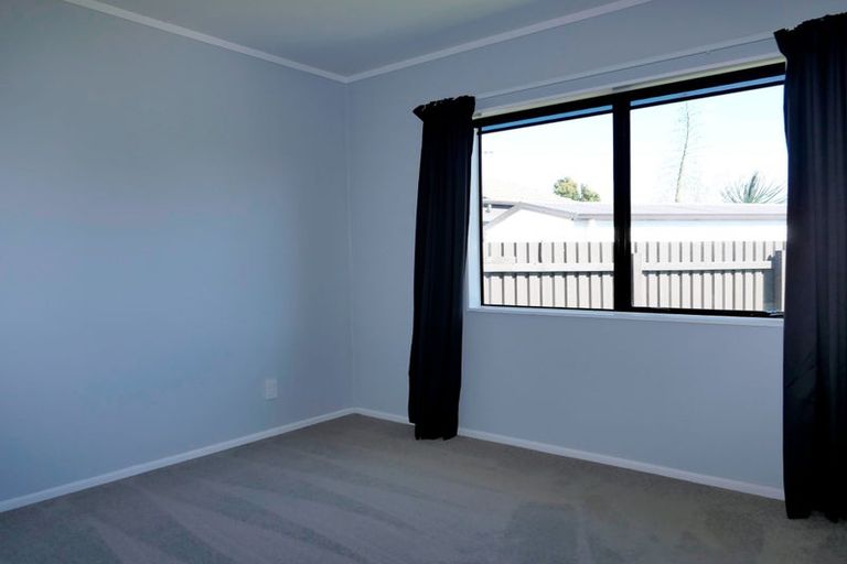 Photo of property in 19 Linwood Drive, Paraparaumu, 5032