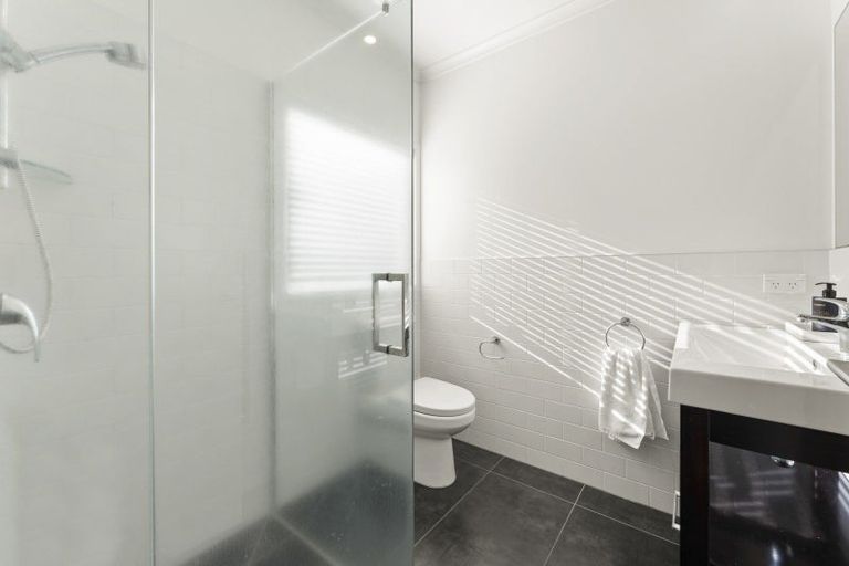 Photo of property in 379b Oceanbeach Road, Mount Maunganui, 3116