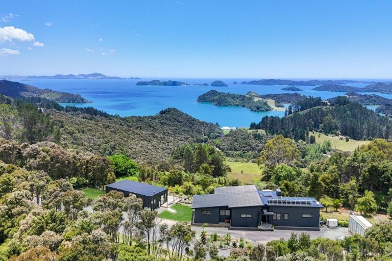 Photo of property in 255 Paroa Bay Road, Russell, 0272