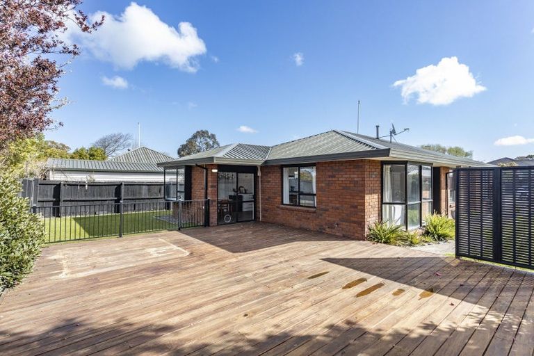 Photo of property in 2 Edwins Way, Burwood, Christchurch, 8083