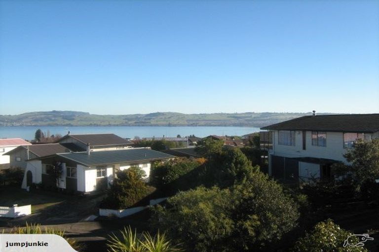 Photo of property in 11 Gladstone Grove, Richmond Heights, Taupo, 3330