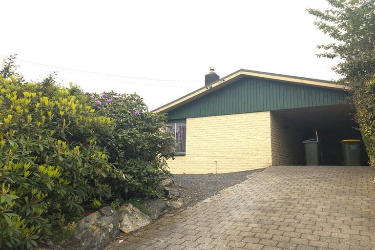 Photo of property in 1 Riverview Lane, Balclutha, 9230
