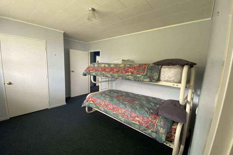 Photo of property in 12 Point Road, Mokau, 4376