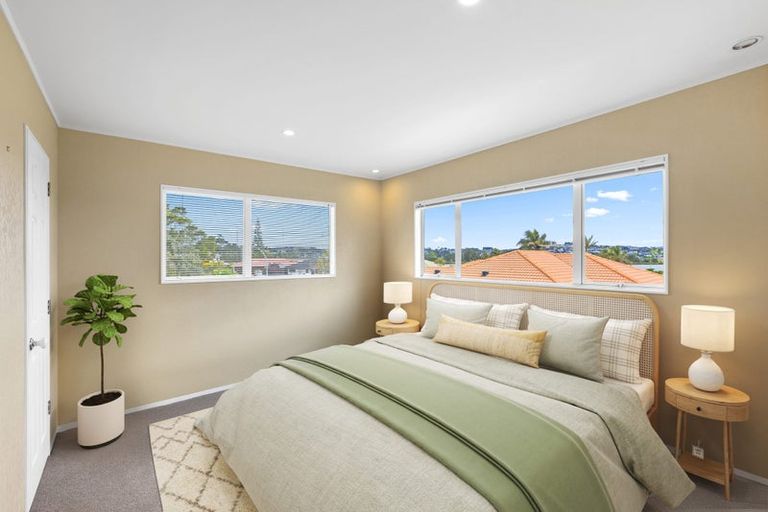 Photo of property in 6 Settlers Grove, Orewa, 0931