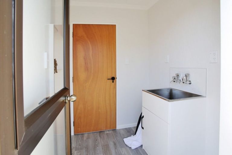 Photo of property in 195 Princes Street, Strathern, Invercargill, 9812