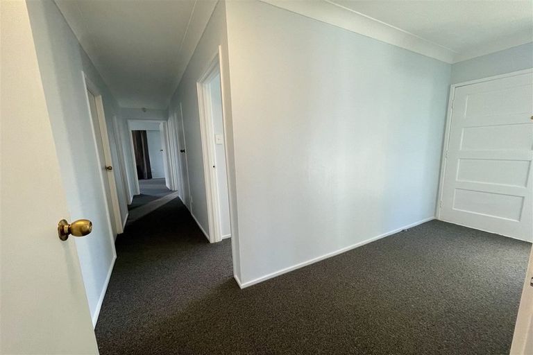 Photo of property in 165 Te Atatu Road, Te Atatu South, Auckland, 0610