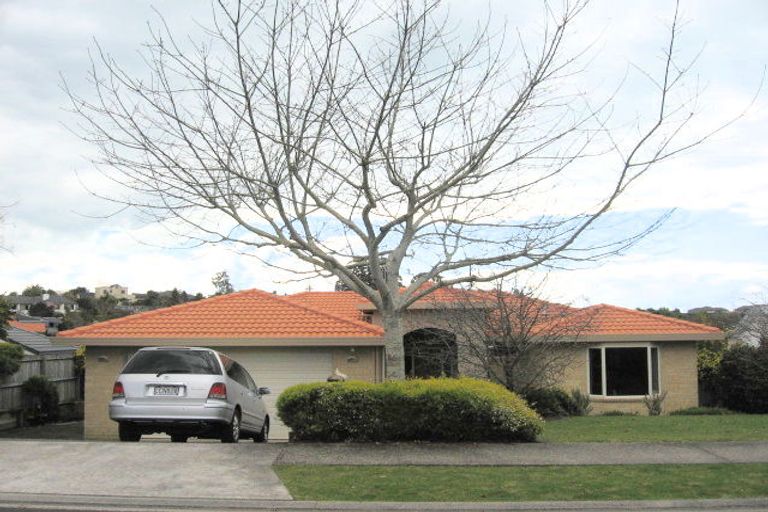 Photo of property in 15 Buckingham Place, Bethlehem, Tauranga, 3110