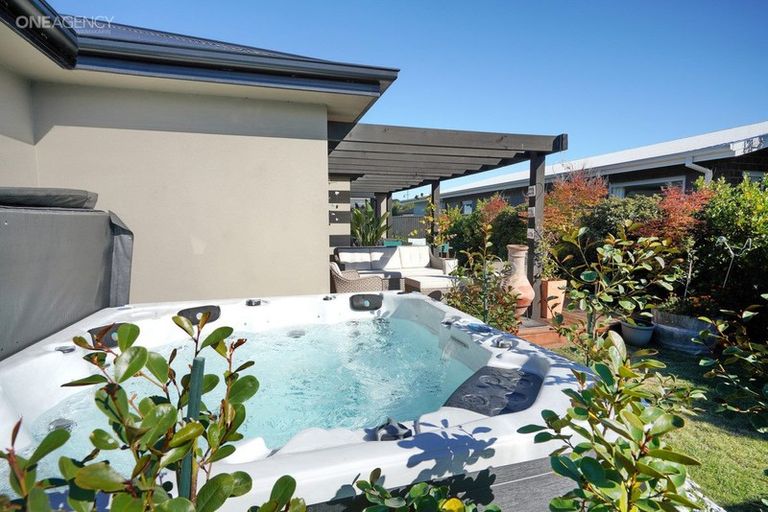 Photo of property in 24 Aroha Street, Pegasus, 7612