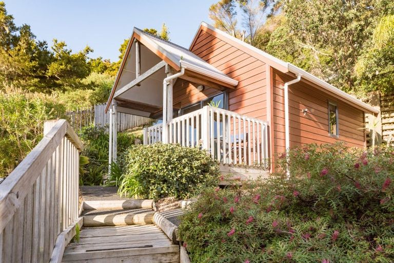 Photo of property in 60 Fishlock Road, Te Arai, Wellsford, 0974