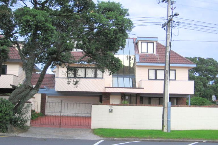 Photo of property in 2/13 Sidmouth Street, Mairangi Bay, Auckland, 0630
