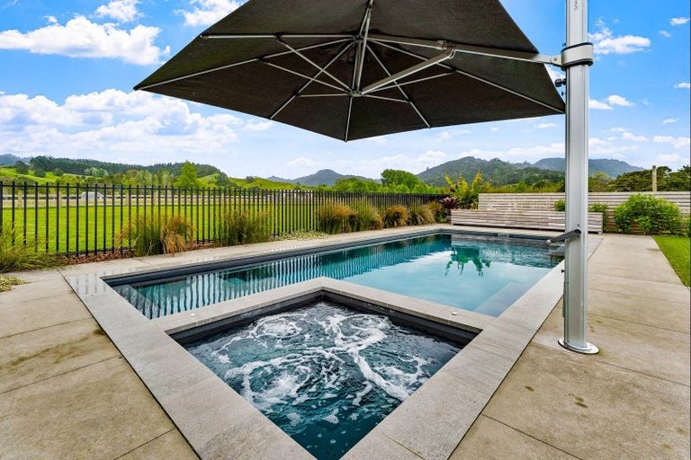 Photo of property in 28 Kaipara Flats Road, Dome Forest, Warkworth, 0981