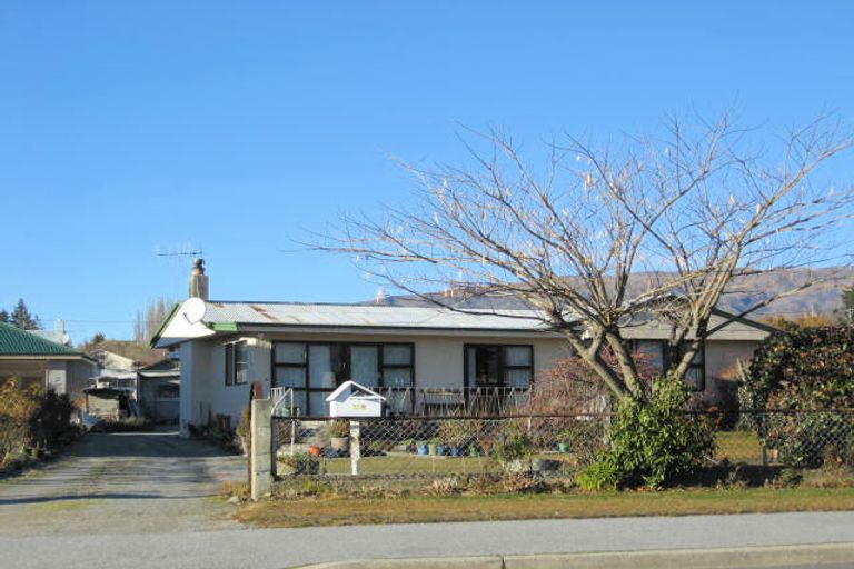 Photo of property in 128 Upton Street, Wanaka, 9305