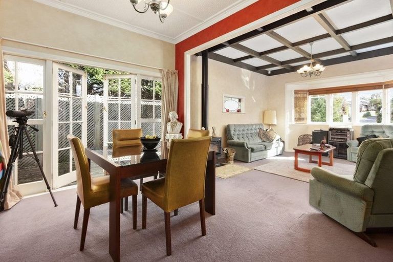 Photo of property in 27 Wattle Street, New Lynn, Auckland, 0600