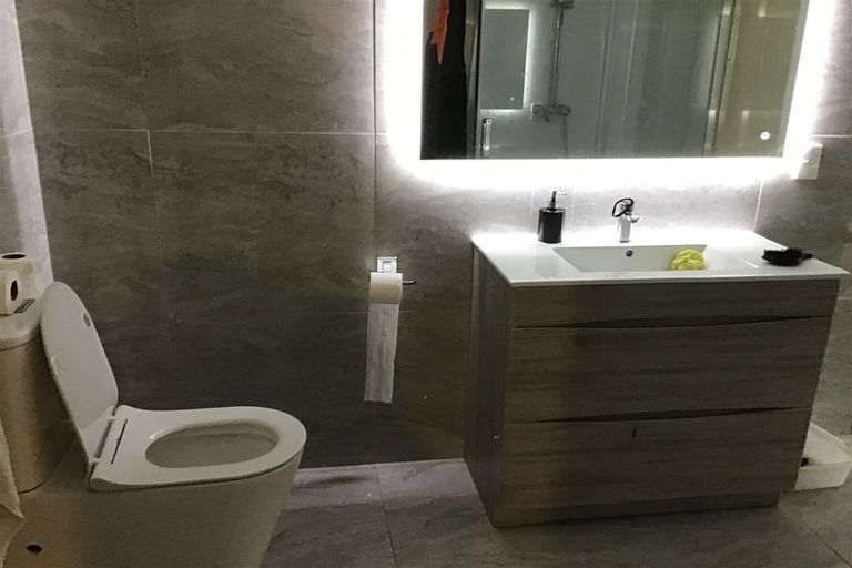 Photo of property in 4 Vanguard Road, Kelston, Auckland, 0602